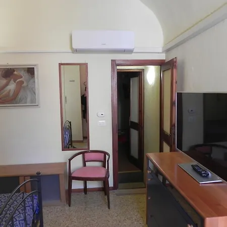 Centralissimo Trilocale Su Due Piani - Flavio House Appartement San Remo
