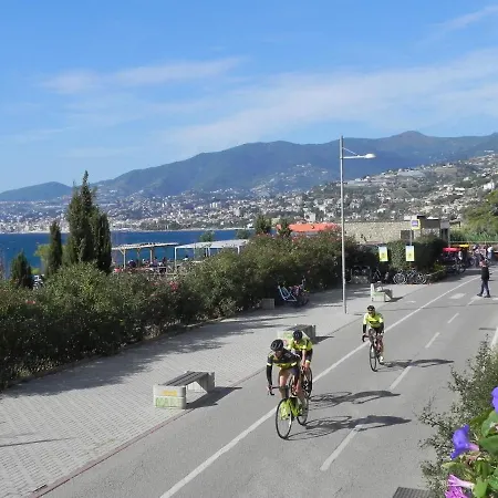 Apartment Centralissimo Trilocale Su Due Piani - Flavio House